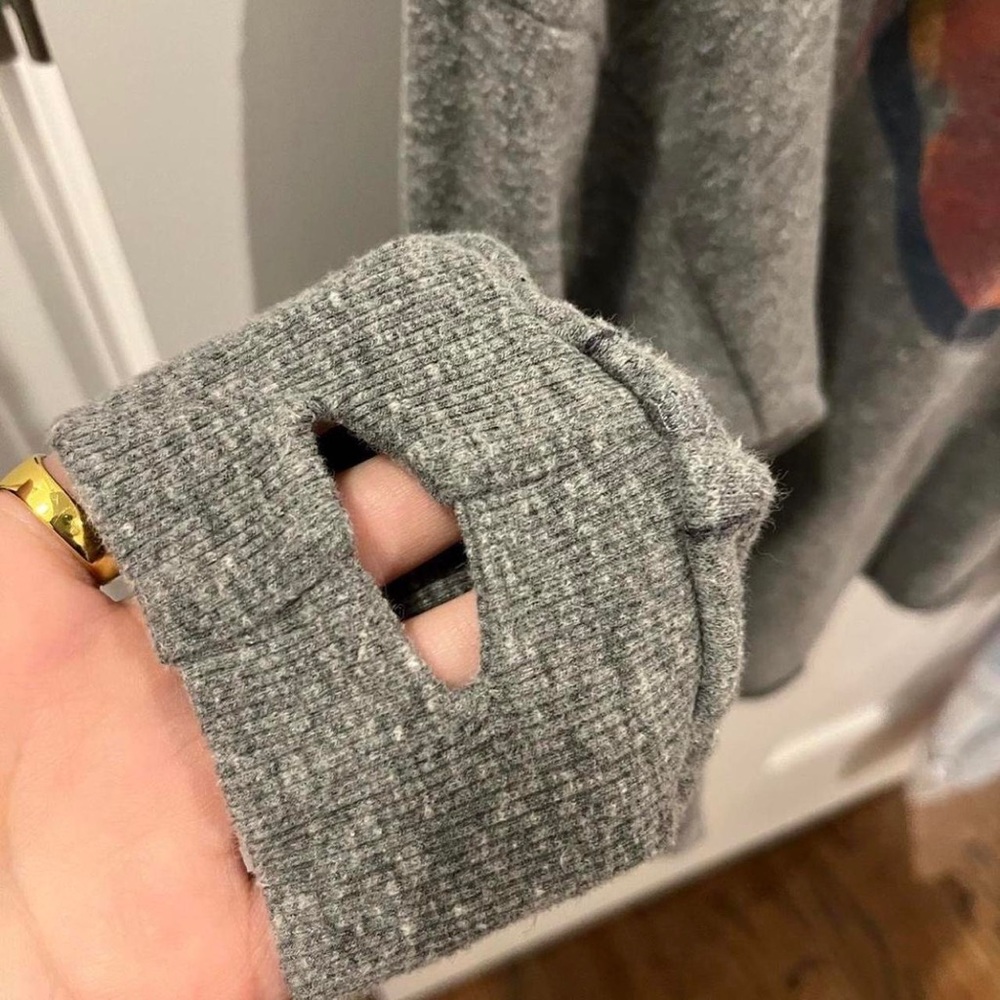 Trunk LTD David Bowie cropped raw edge hoodie with thumb holes
Gently worn - Picture 4 of 4